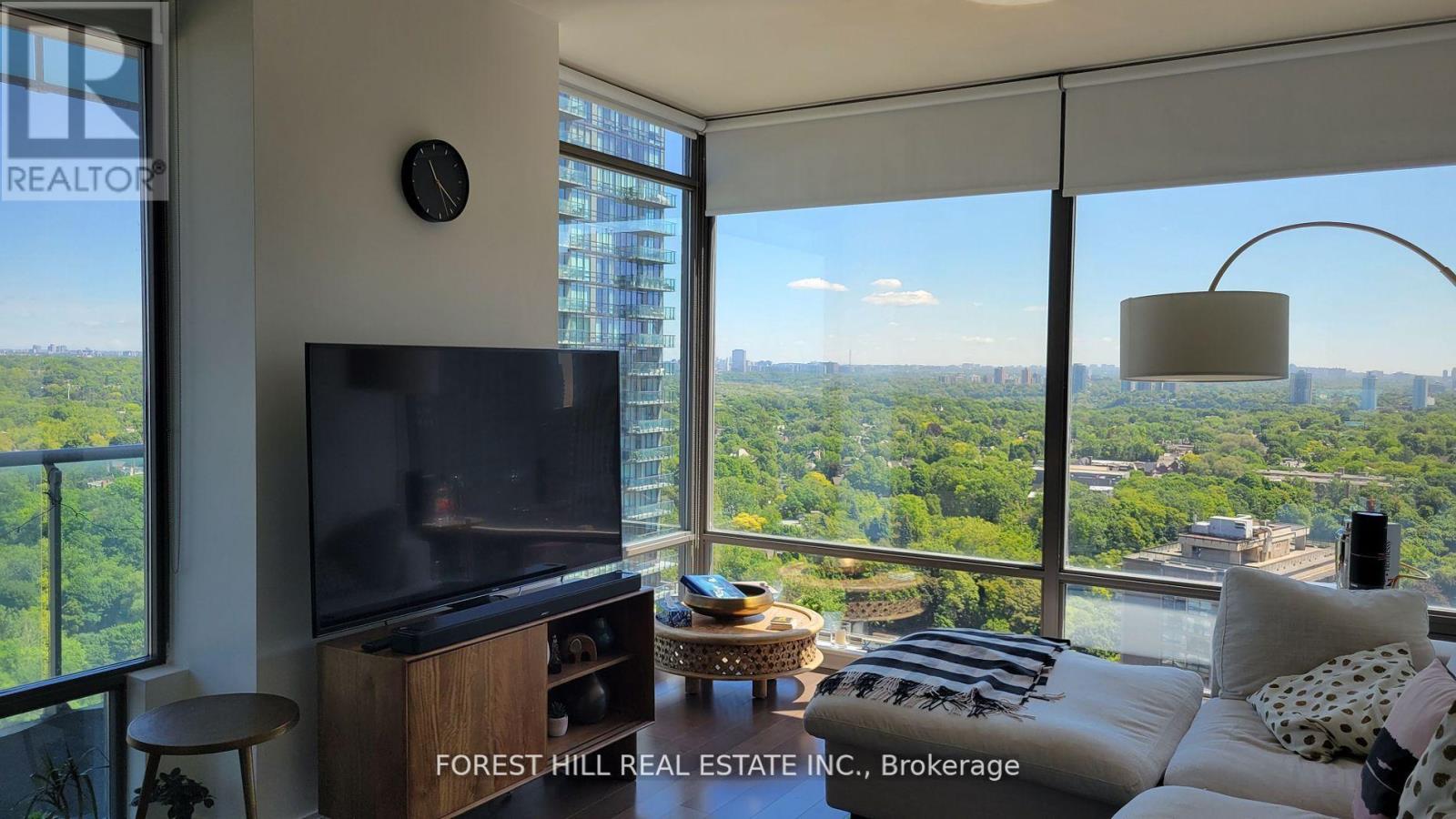 2407 - 18 Yorkville Avenue, Toronto, Ontario  M4W 3Y8 - Photo 2 - C12473404