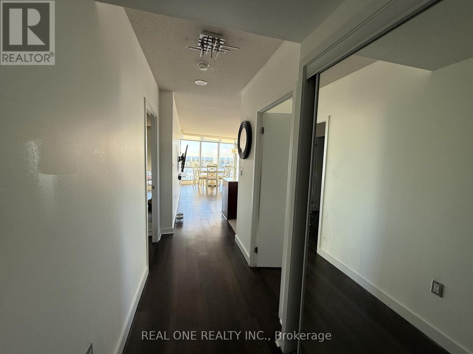 2903 - 5 Mariner Terrace, Toronto, Ontario  M5V 3V6 - Photo 11 - C12473410