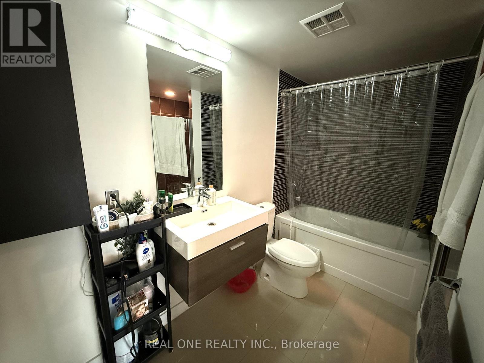 2903 - 5 Mariner Terrace, Toronto, Ontario  M5V 3V6 - Photo 13 - C12473410