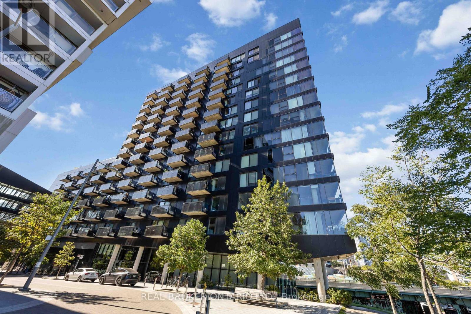 305 - 51 TROLLEY CRESCENT, Toronto, Ontario