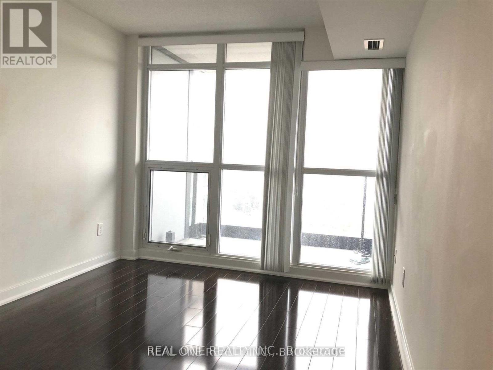 1020 - 19 Singer Court, Toronto, Ontario  M2K 0B2 - Photo 6 - C12473432