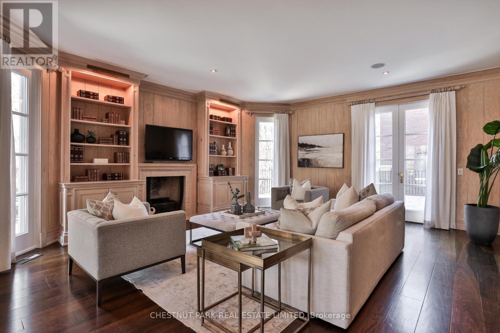 170 Roxborough Drive, Toronto, Ontario  M4W 1X8 - Photo 18 - C12473433