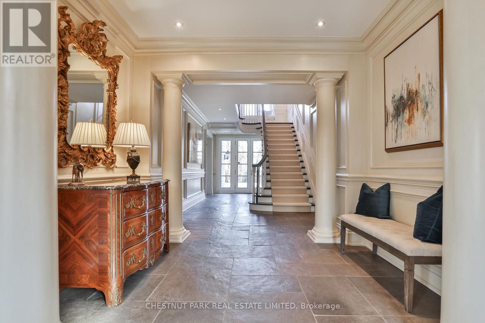170 Roxborough Drive, Toronto, Ontario  M4W 1X8 - Photo 4 - C12473433
