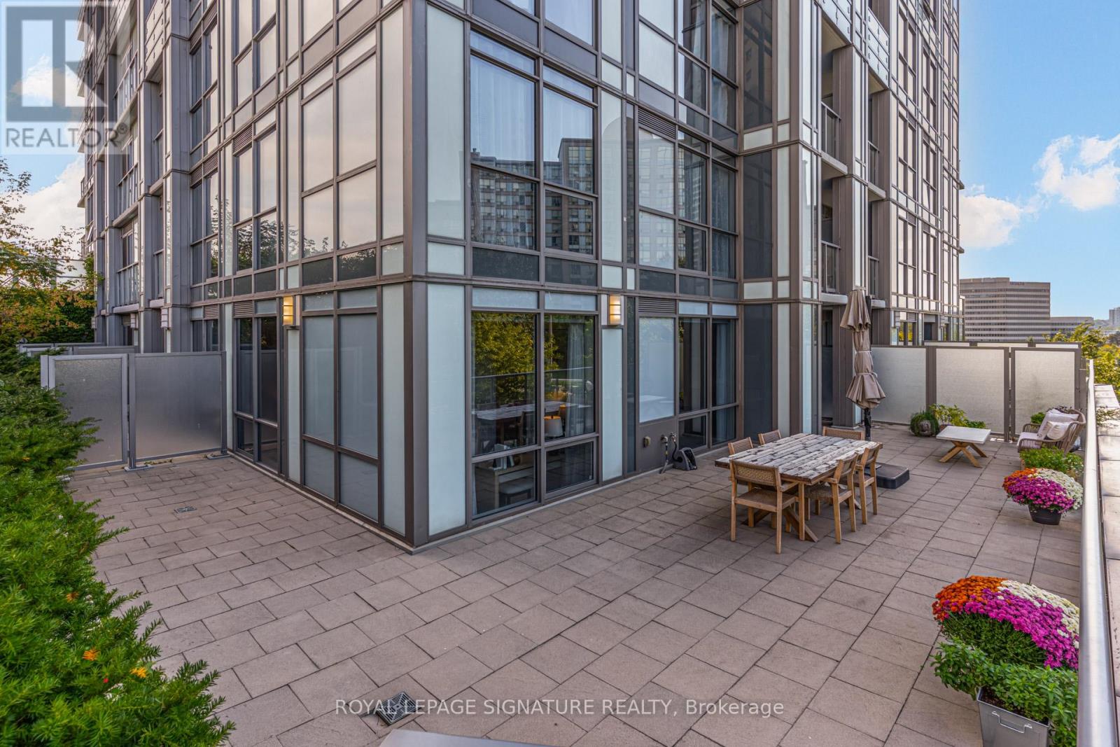205 - 18 Graydon Hall Drive, Toronto, Ontario  M3A 0A4 - Photo 3 - C12473437