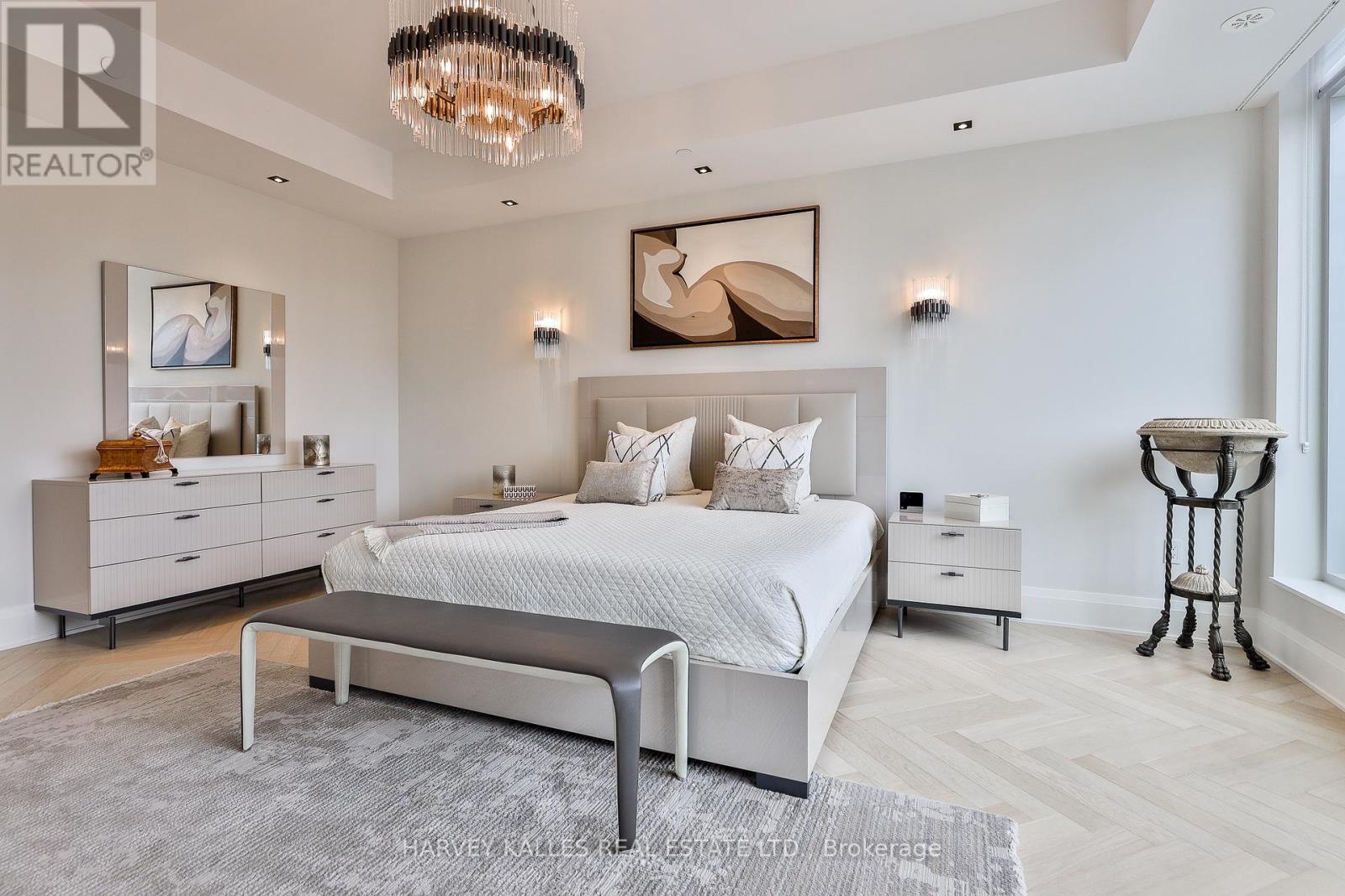 49 Foxbar Road, Toronto, Ontario  M4V 2G5 - Photo 20 - C12473450