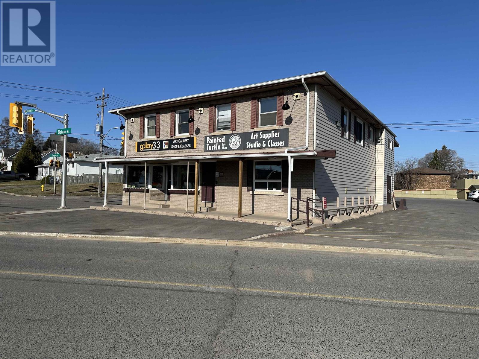 4 Balsam St, Thunder Bay, Ontario  P7A 5M7 - Photo 2 - TB253274