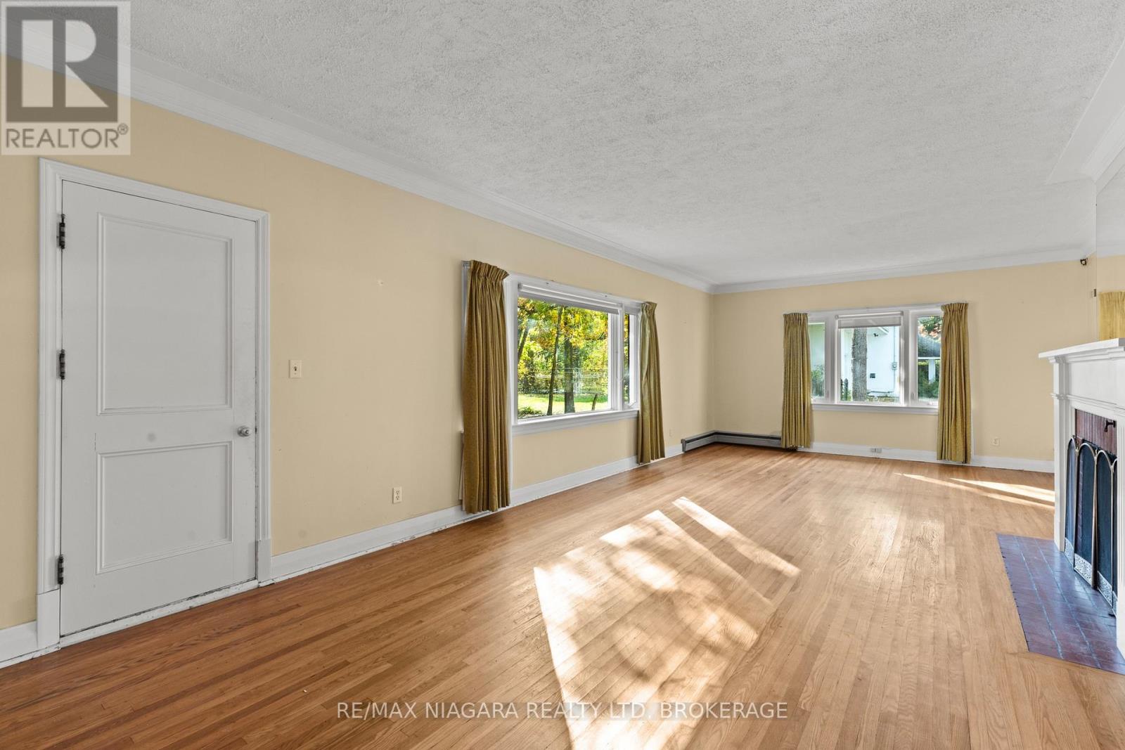 87 Fitch Street, Welland, Ontario  L3C 4V3 - Photo 13 - X12473584