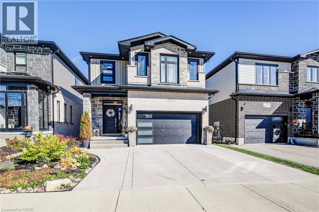 928 Chapel Hill Court, Kitchener, Ontario  N2R 0P4 - Photo 2 - 40780103