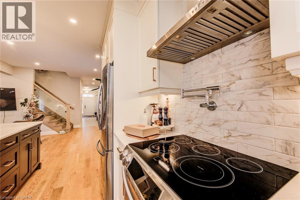 928 Chapel Hill Court, Kitchener, Ontario  N2R 0P4 - Photo 23 - 40780103