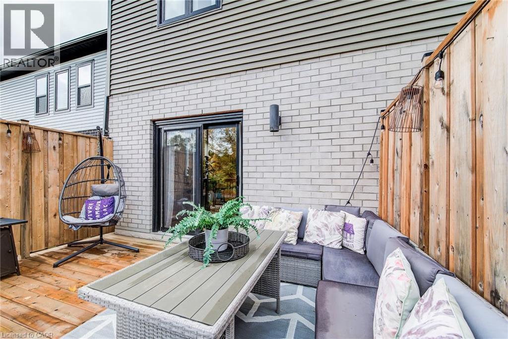 928 Chapel Hill Court, Kitchener, Ontario  N2R 0P4 - Photo 35 - 40780103