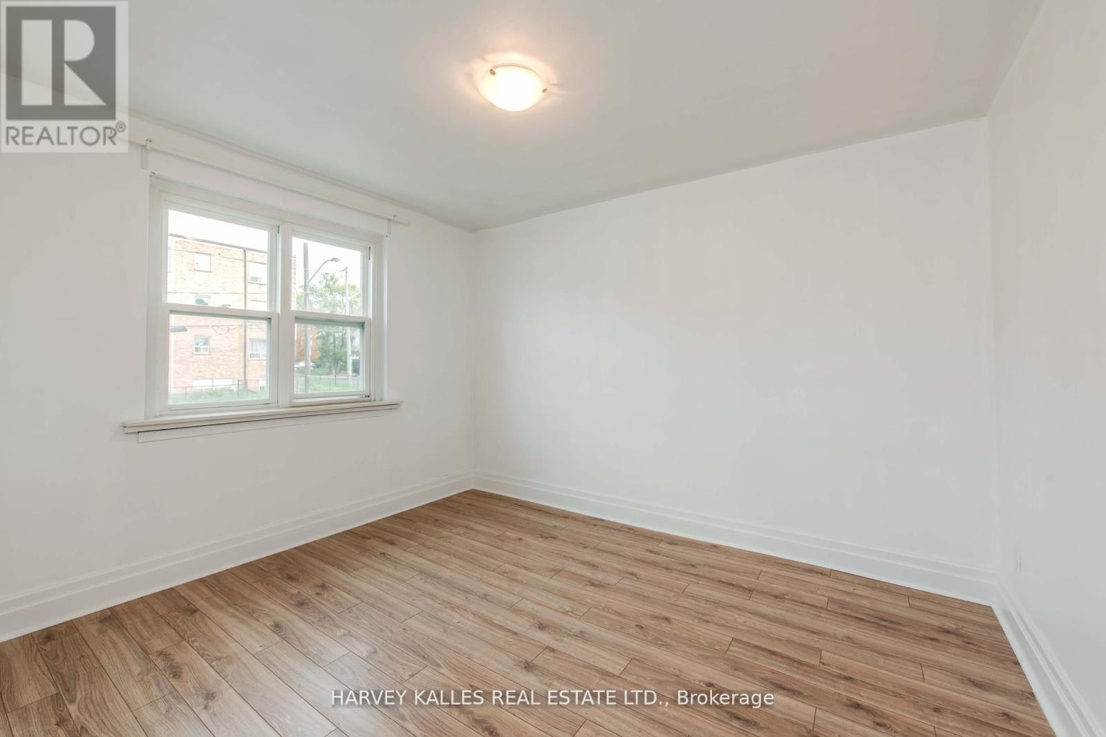 11 - 2905 St Clair Avenue E, Toronto, Ontario  M4B 1N5 - Photo 11 - E12473460