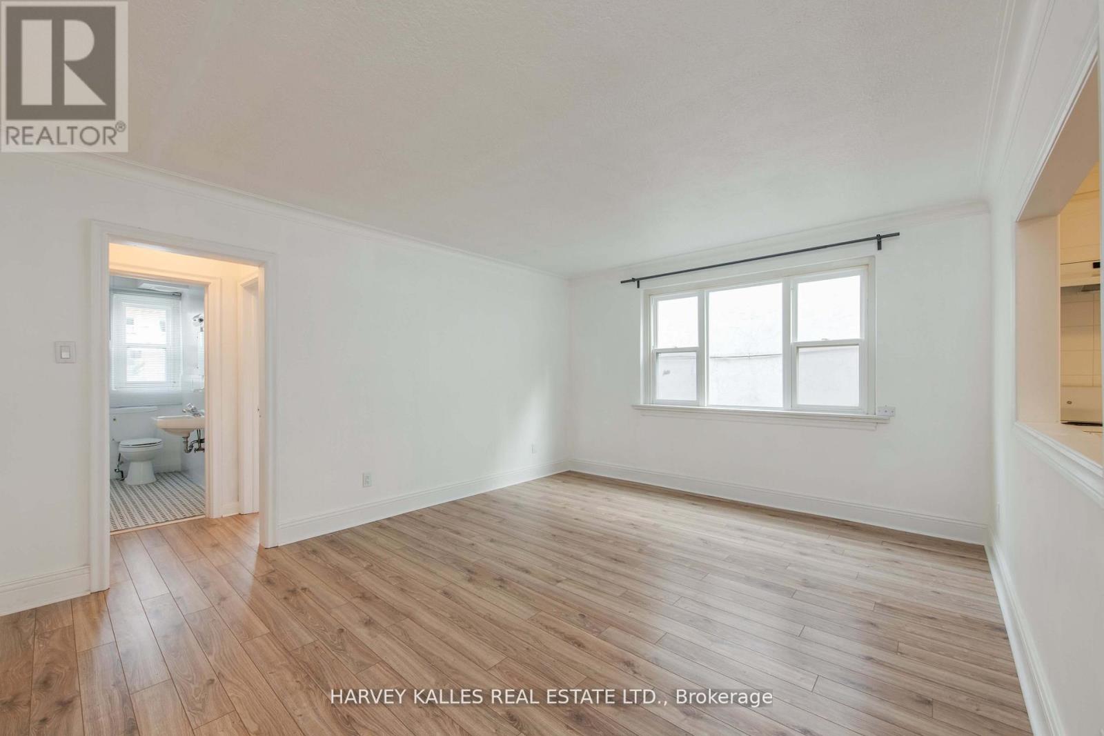 11 - 2905 St Clair Avenue E, Toronto, Ontario  M4B 1N5 - Photo 7 - E12473460