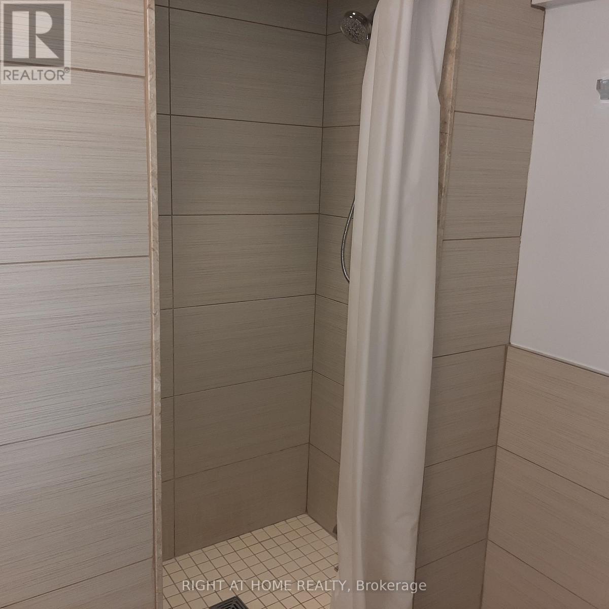32 Davis Road, Aurora, Ontario  L4G 2B6 - Photo 36 - N12473429