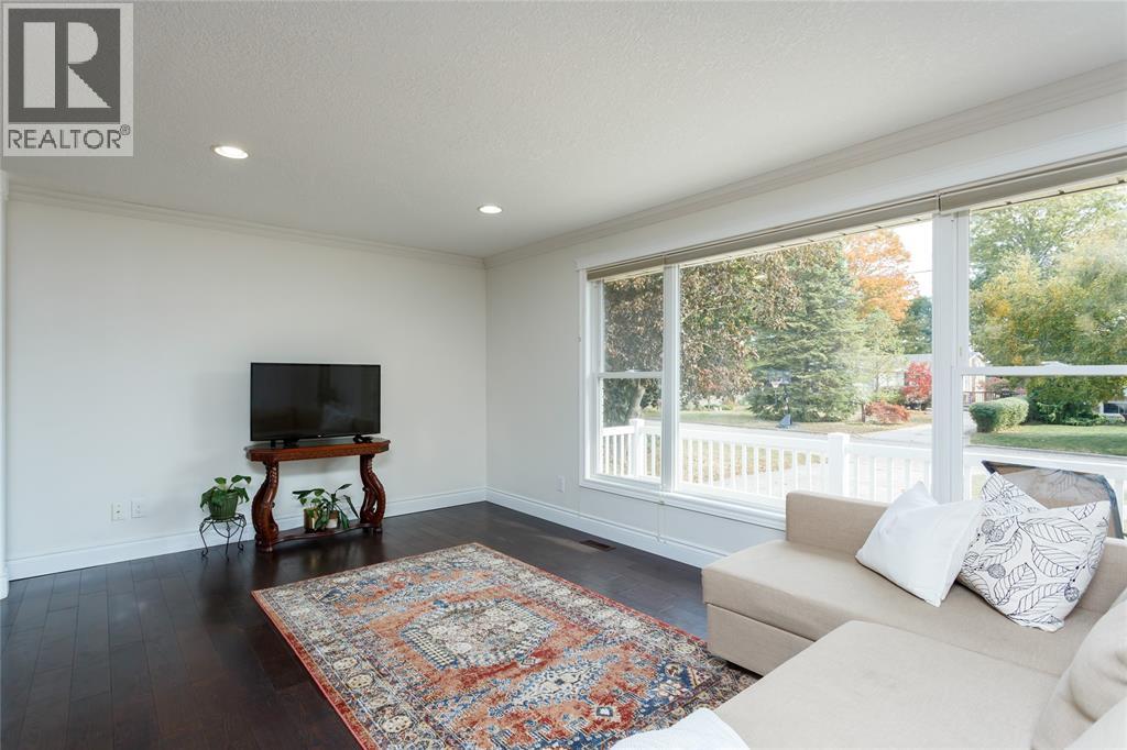 1931 Kenwick Street, Sarnia, Ontario  N0N 1C0 - Photo 6 - 25026247