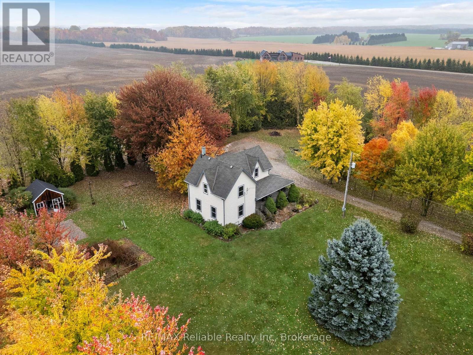 43488 Chiselhurst Road, Huron East, Ontario  N0M 2E0 - Photo 1 - X12472427