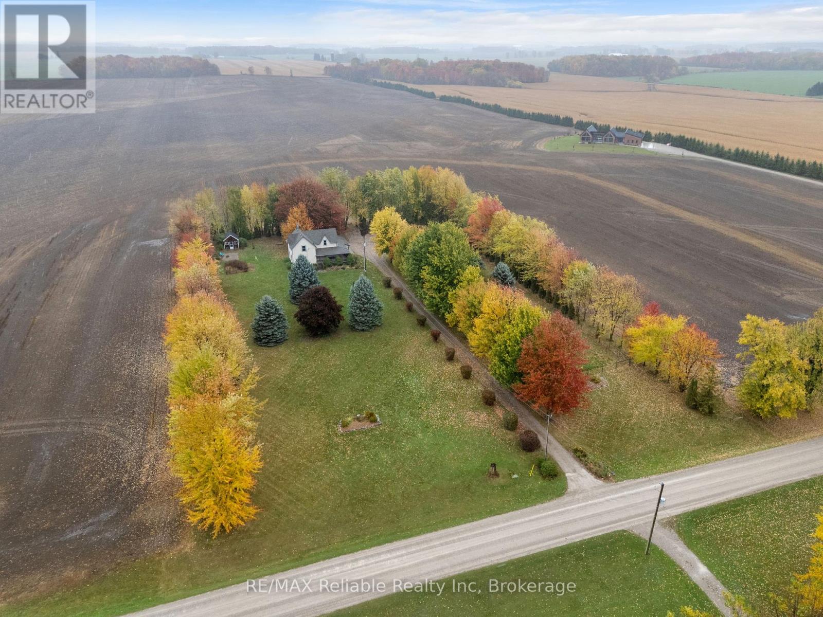 Photo 5 of 40 for 43488 Chiselhurst Road