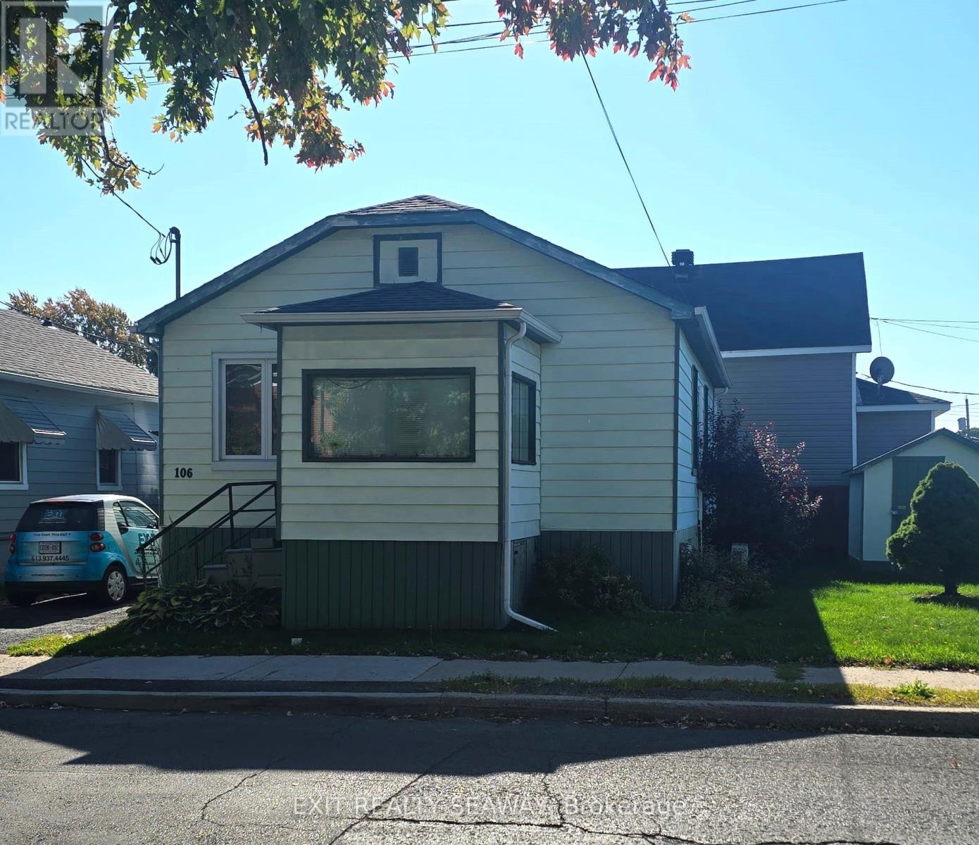 106 6th Street W, Cornwall, Ontario  K6J 2W4 - Photo 1 - X12473559