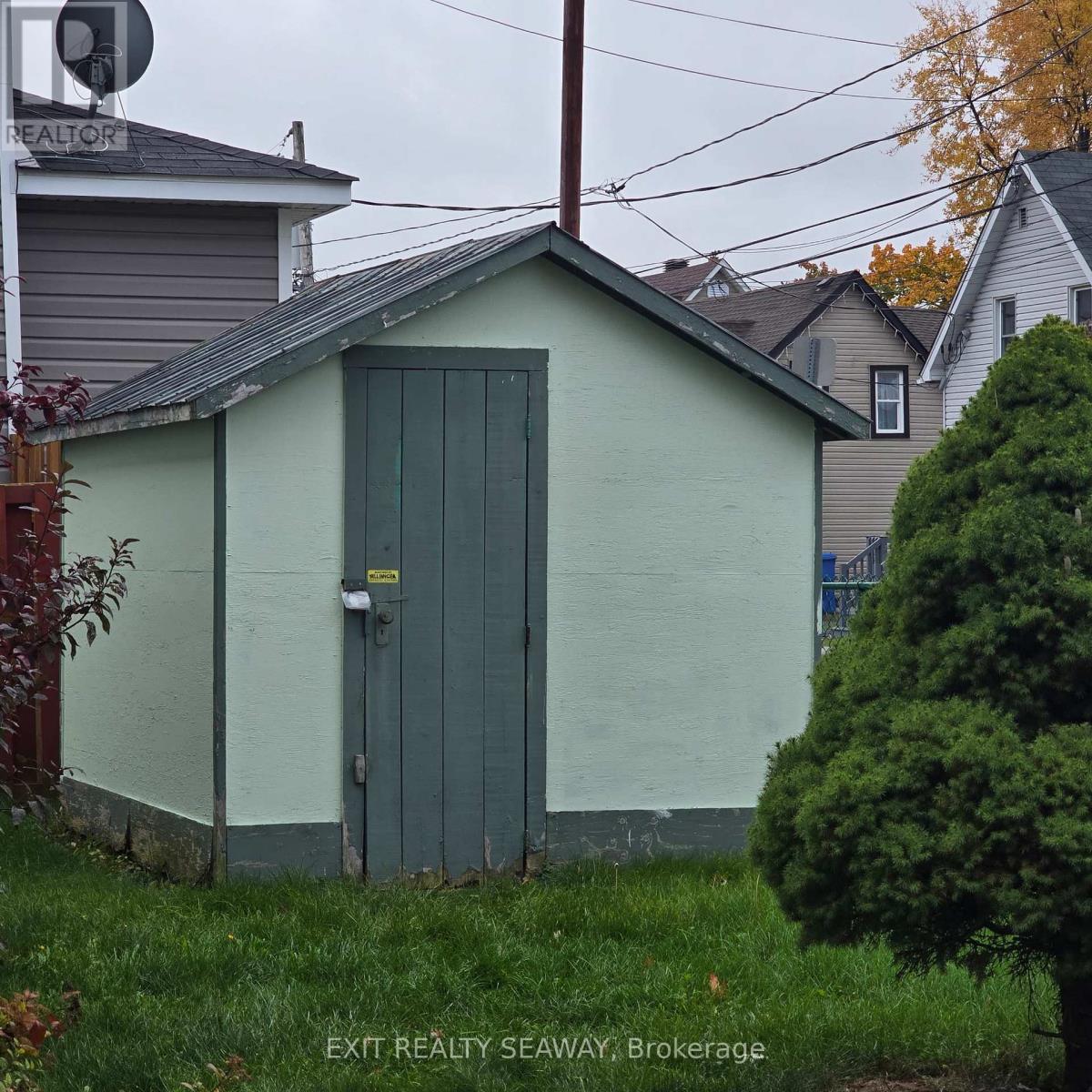 106 6th Street W, Cornwall, Ontario  K6J 2W4 - Photo 11 - X12473559