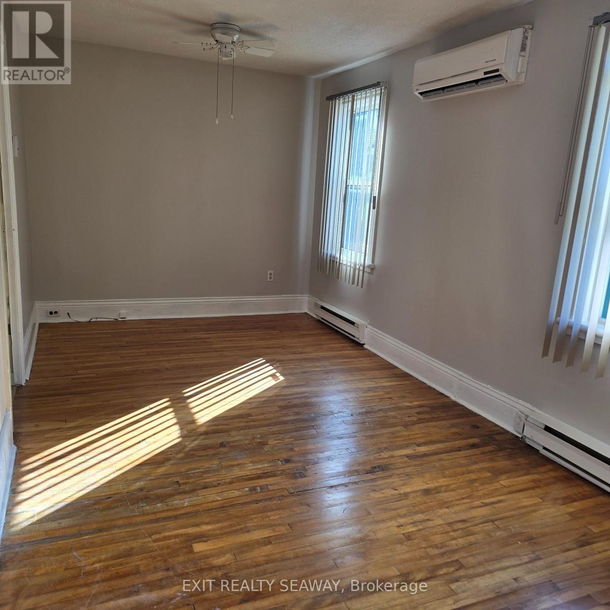 106 6th Street W, Cornwall, Ontario  K6J 2W4 - Photo 6 - X12473559
