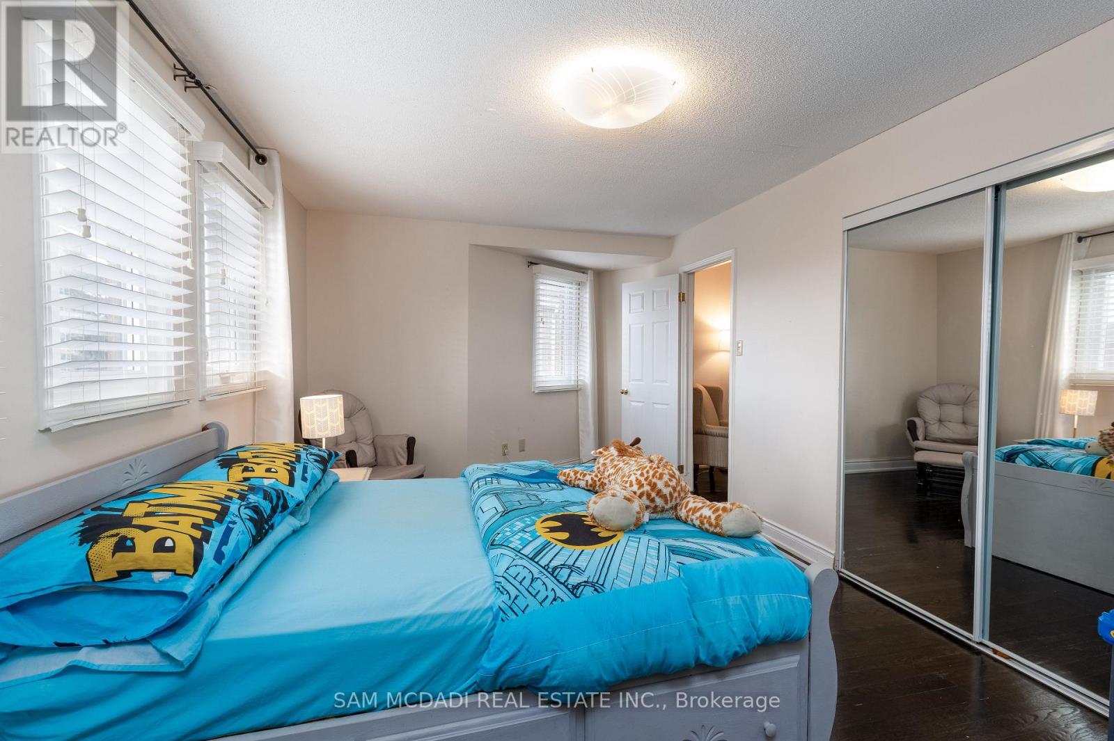100 Castlehill Road, Brampton, Ontario  L6X 4C7 - Photo 27 - W12473428
