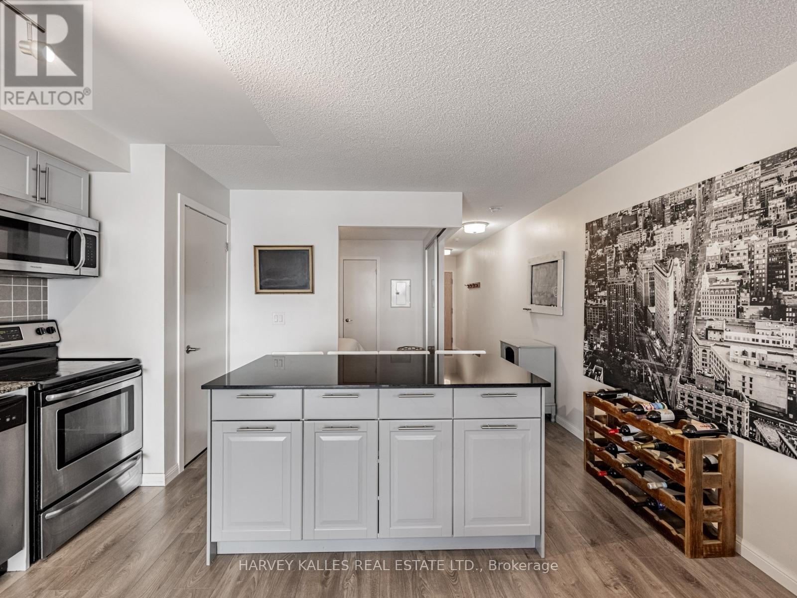 703 - 38 Joe Shuster Way, Toronto, Ontario  M6K 0A5 - Photo 11 - W12473459