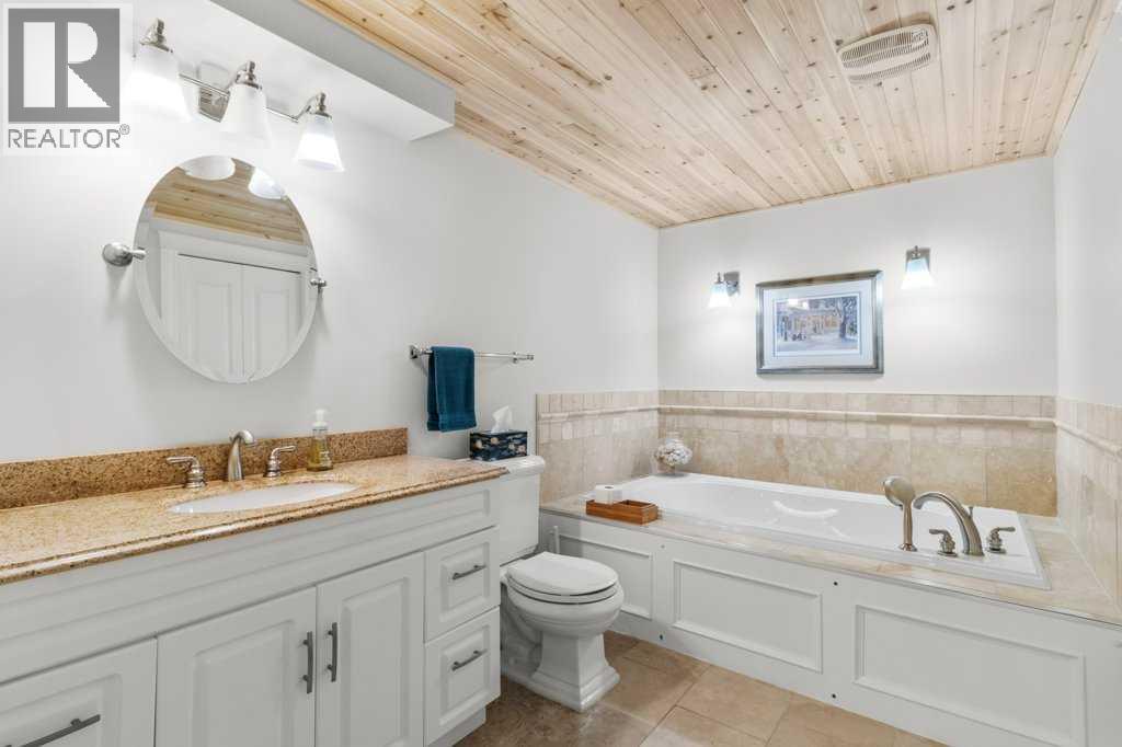 3 Ravenscrag Crescent, Norglenwold, Alberta  T4S 1S5 - Photo 24 - A2252594