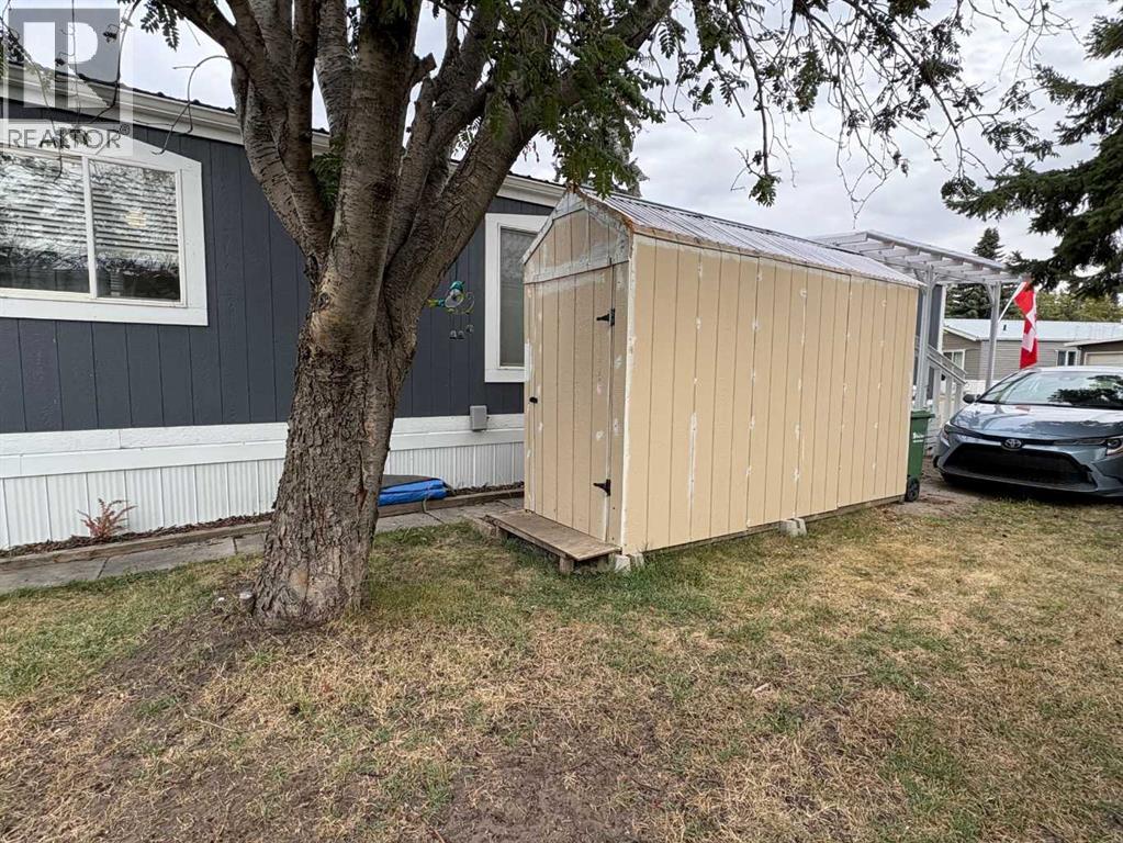 33 Parkside Drive, Red Deer, Alberta  T4P 1K1 - Photo 16 - A2260963
