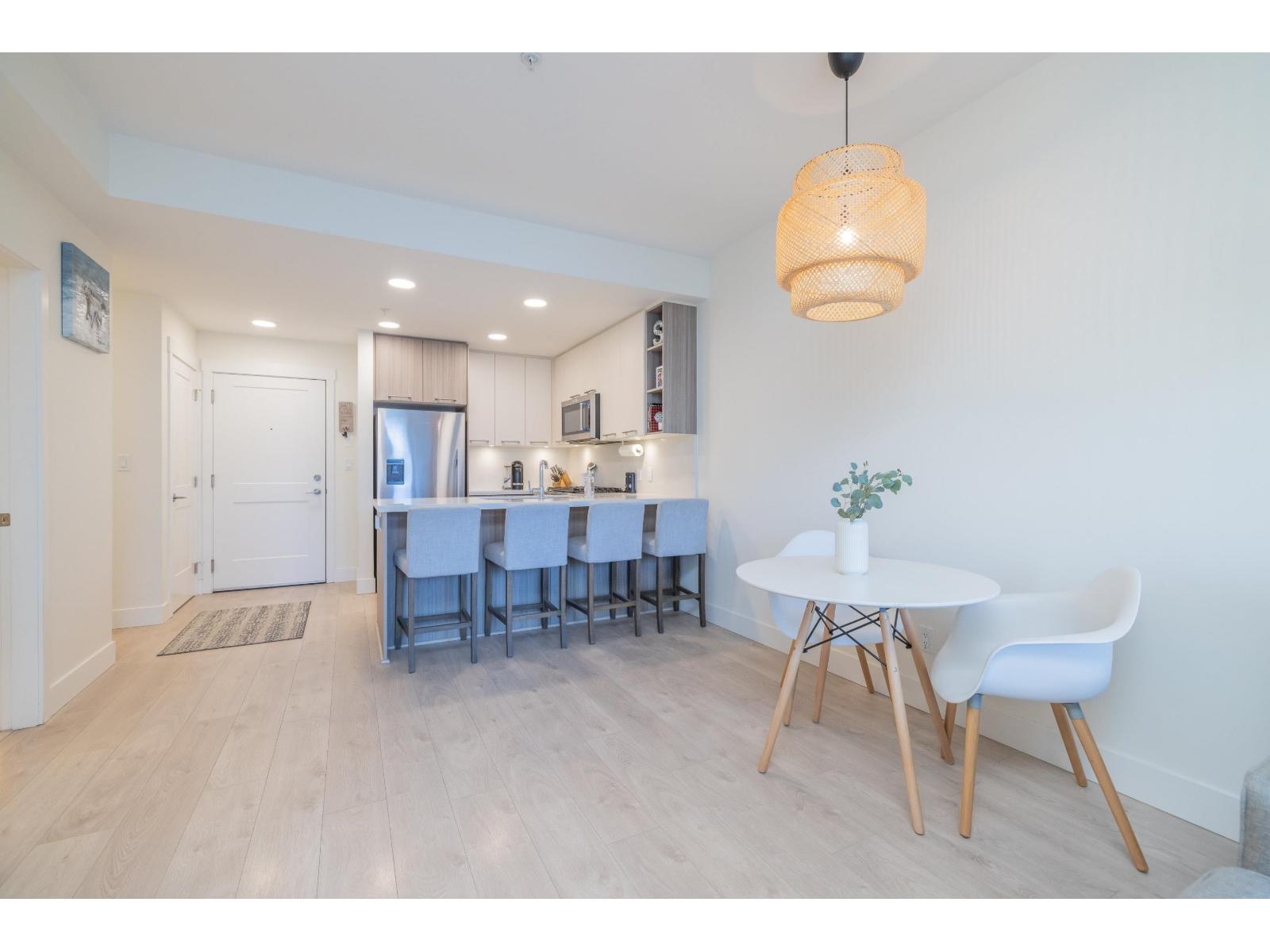 312 14022 North Bluff Road, White Rock, British Columbia  V4B 3C3 - Photo 15 - R3059722