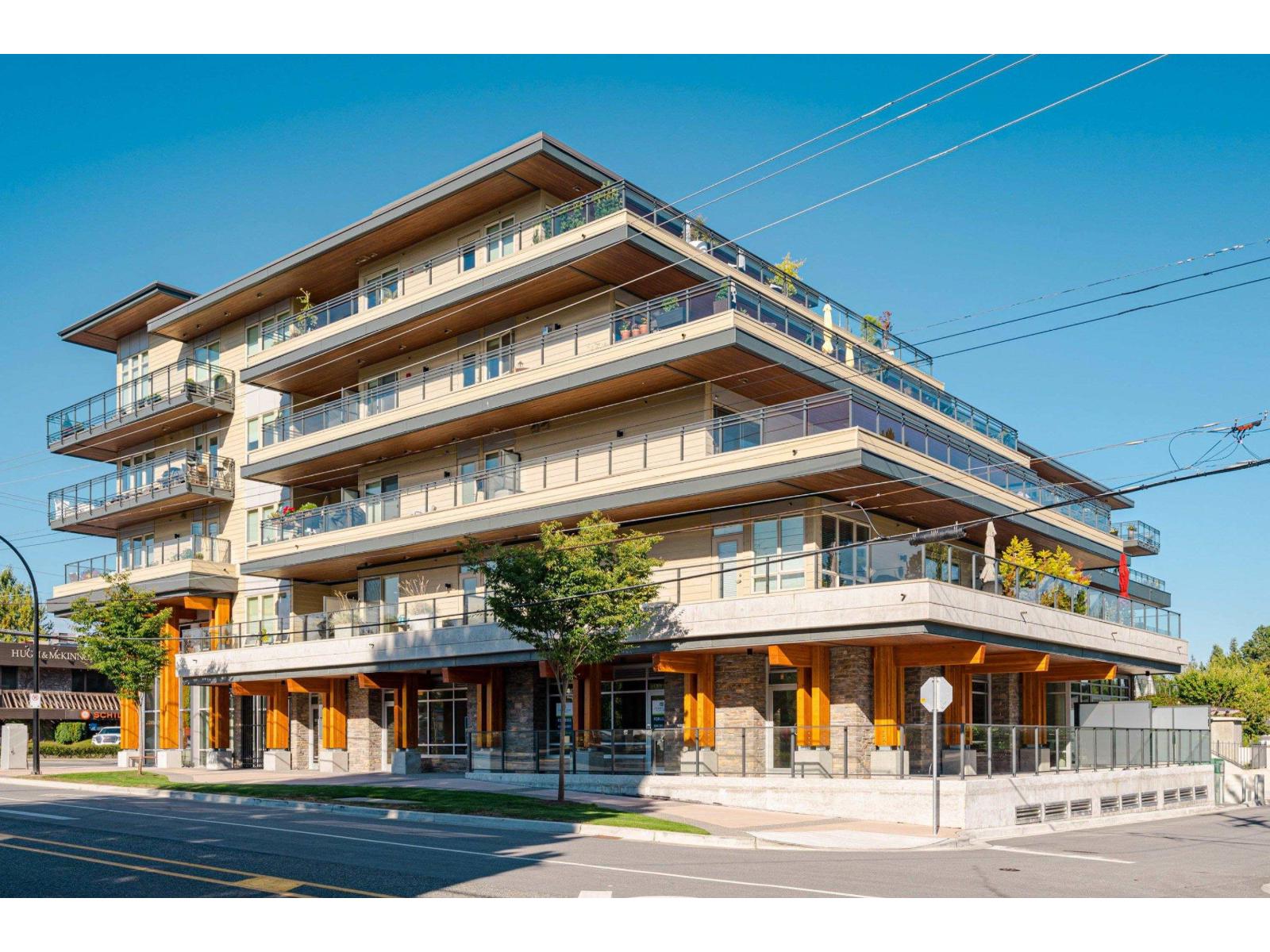 312 14022 North Bluff Road, White Rock, British Columbia  V4B 3C3 - Photo 2 - R3059722