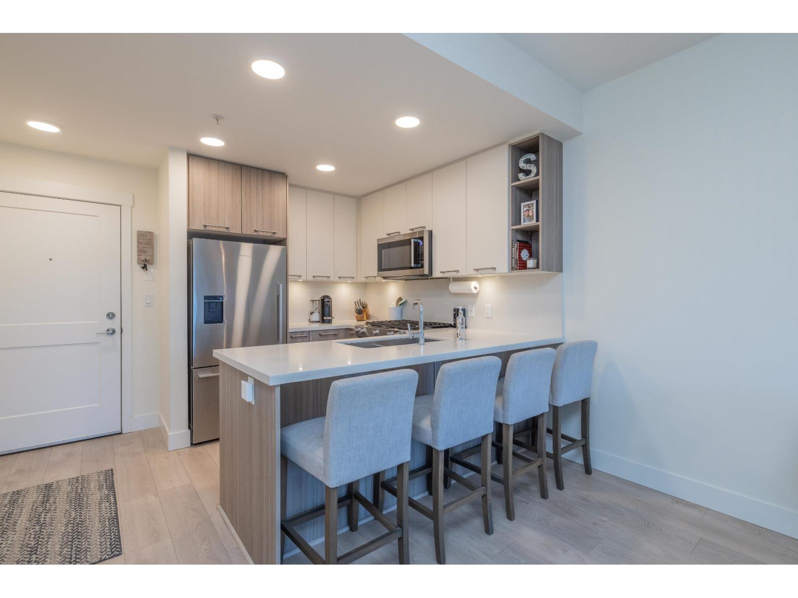 312 14022 North Bluff Road, White Rock, British Columbia  V4B 3C3 - Photo 10 - R3059722