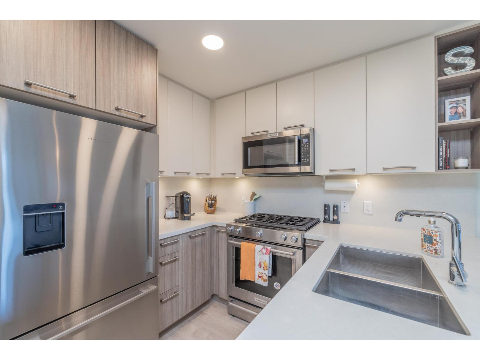 312 14022 North Bluff Road, White Rock, British Columbia  V4B 3C3 - Photo 9 - R3059722