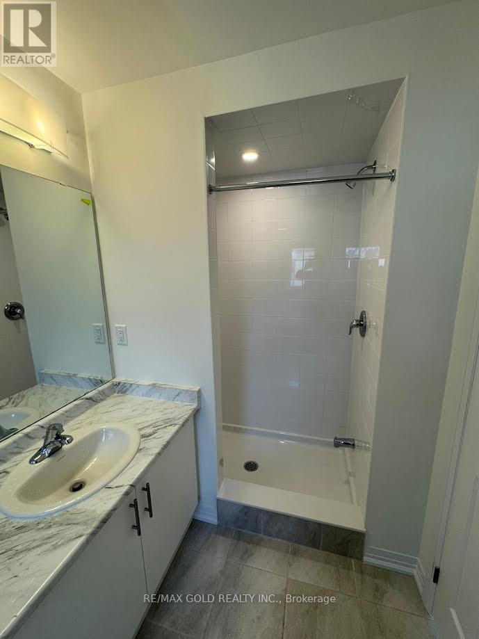 19 Lemon Avenue, Thorold, Ontario  L0S 1K0 - Photo 17 - X12473425