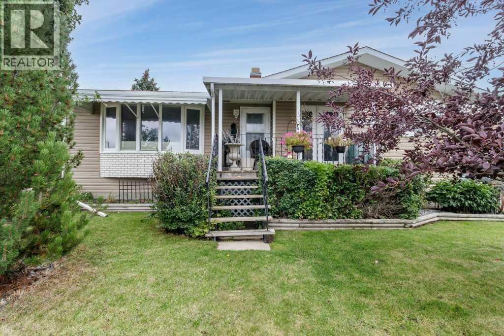 5223 53 Street, Eckville, Alberta  T0M 0X0 - Photo 1 - A2247061