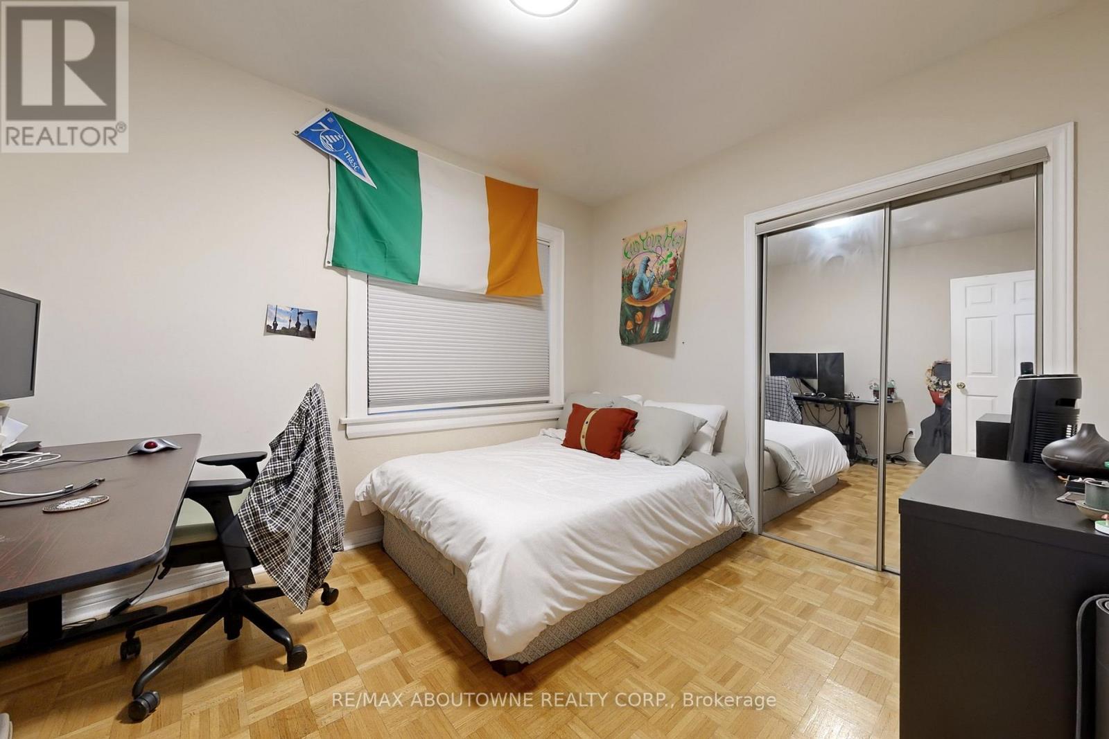 515 Ossington Avenue, Toronto, Ontario  M6G 3T3 - Photo 13 - C12473504