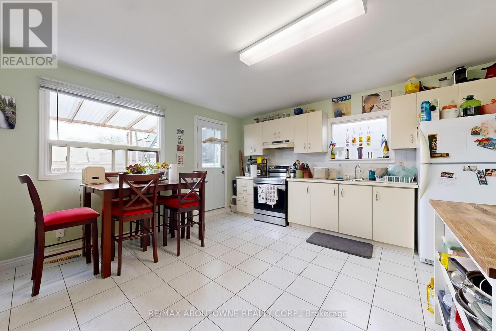 515 Ossington Avenue, Toronto, Ontario  M6G 3T3 - Photo 19 - C12473504
