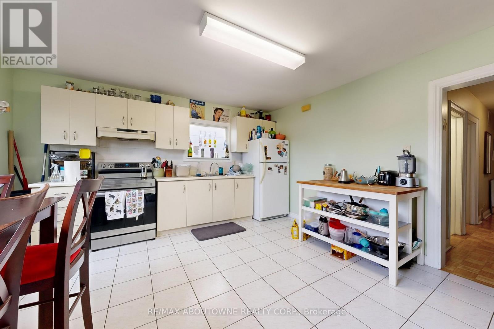 515 Ossington Avenue, Toronto, Ontario  M6G 3T3 - Photo 21 - C12473504