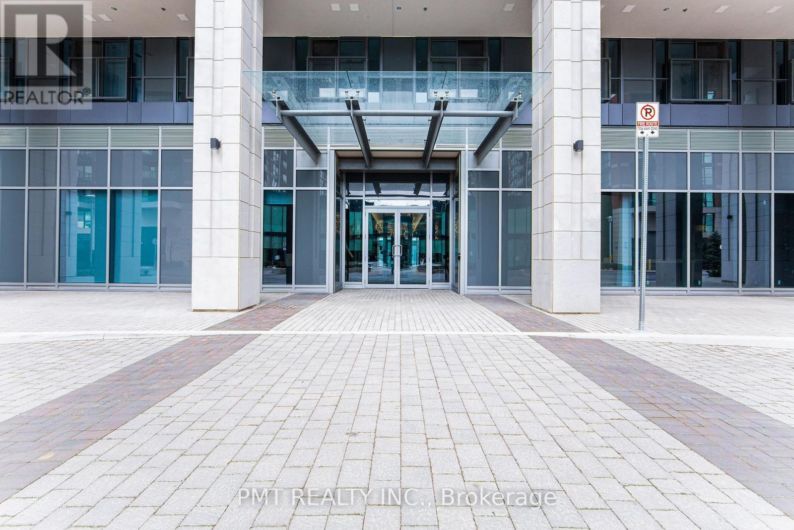 301 - 31 Tippett Road, Toronto, Ontario  M3H 0C8 - Photo 3 - C12473510