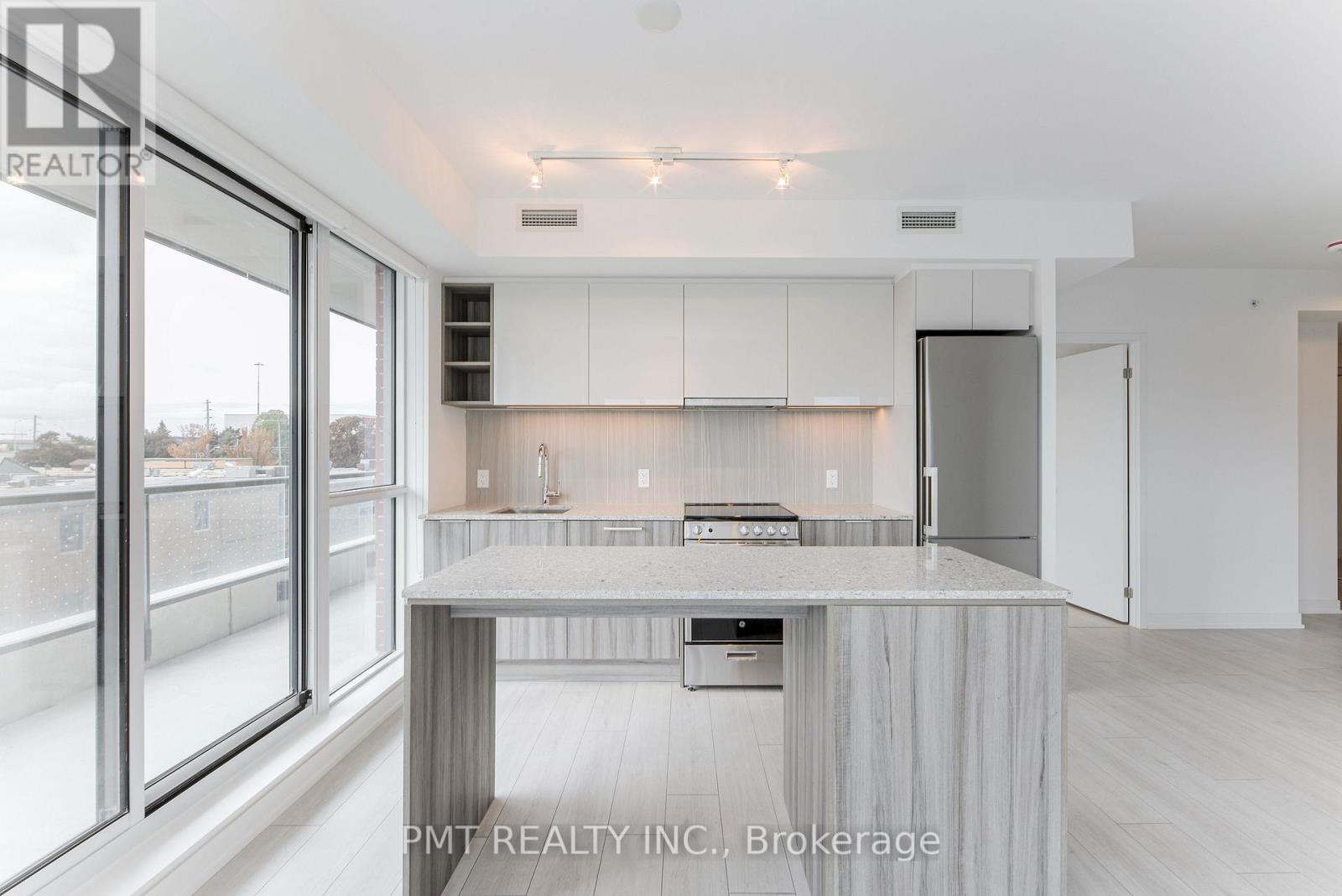 301 - 31 Tippett Road, Toronto, Ontario  M3H 0C8 - Photo 5 - C12473510