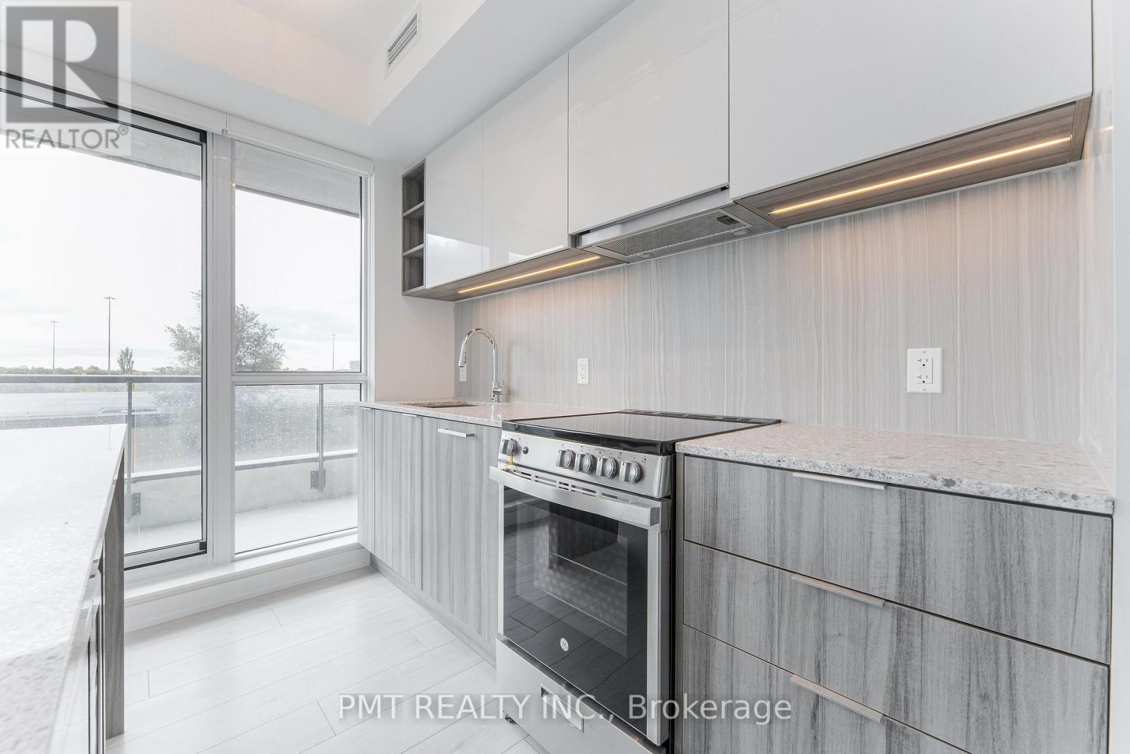 301 - 31 Tippett Road, Toronto, Ontario  M3H 0C8 - Photo 7 - C12473510