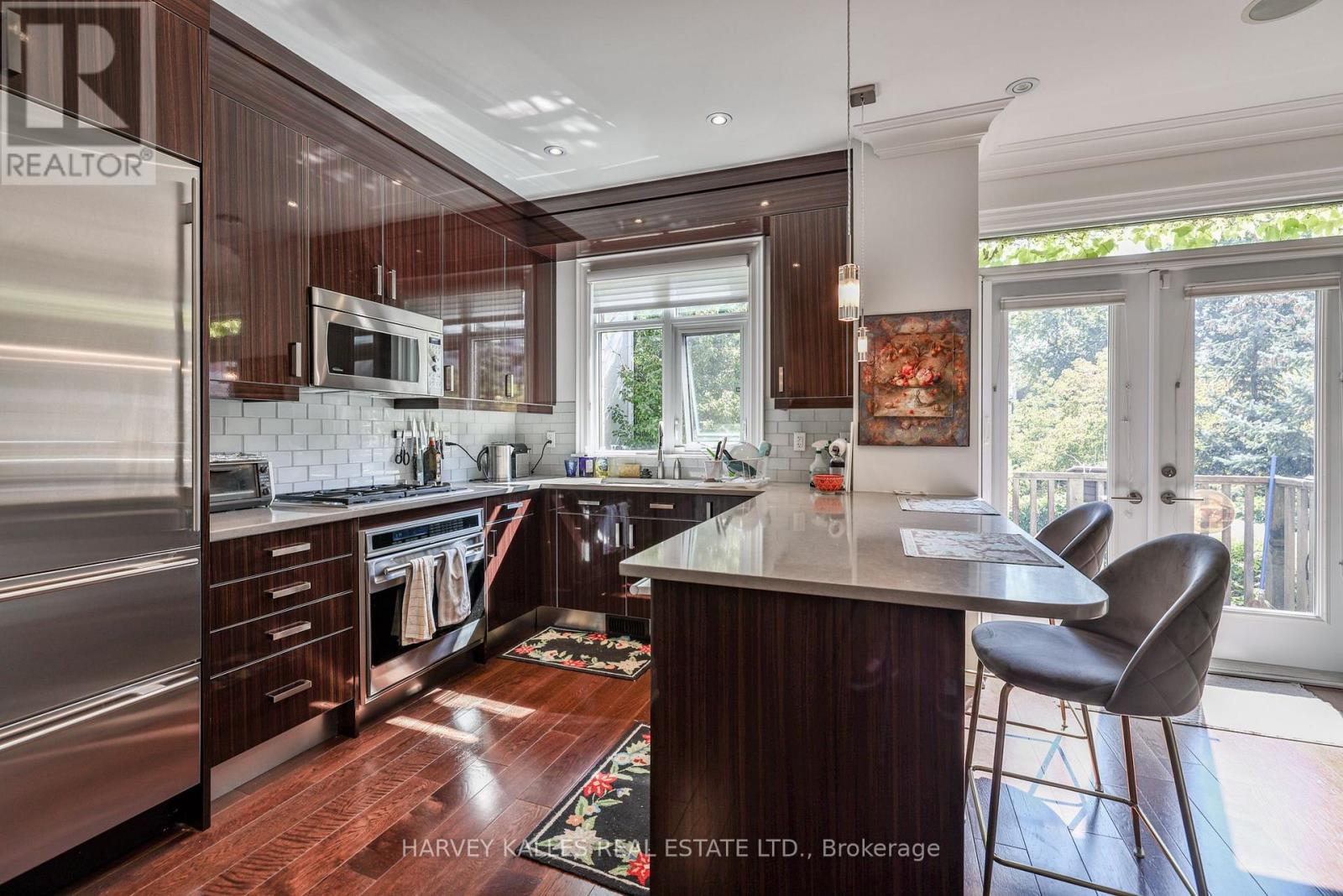 417 St Germain Avenue, Toronto, Ontario  M5M 1T7 - Photo 19 - C12473557