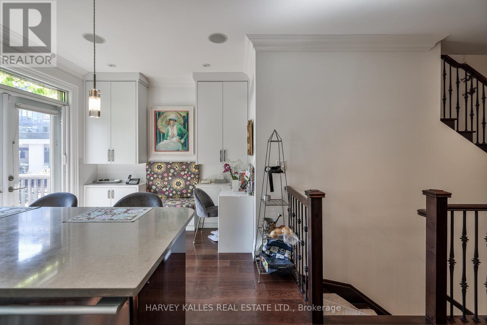417 St Germain Avenue, Toronto, Ontario  M5M 1T7 - Photo 24 - C12473557