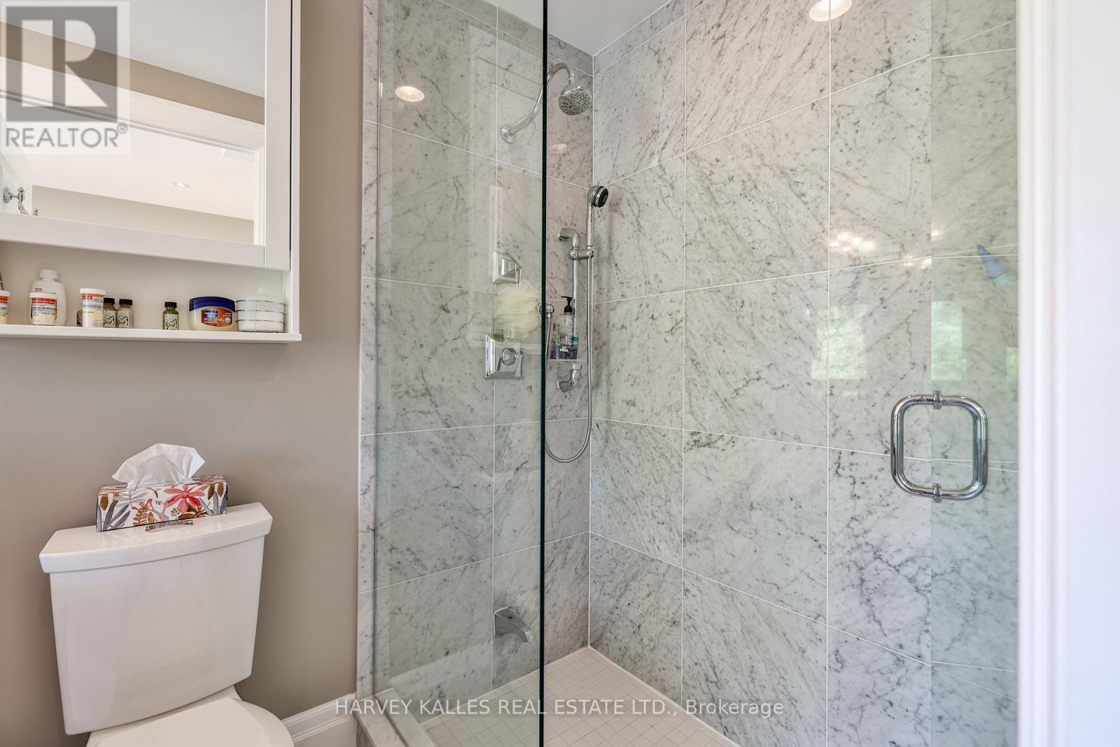 417 St Germain Avenue, Toronto, Ontario  M5M 1T7 - Photo 30 - C12473557