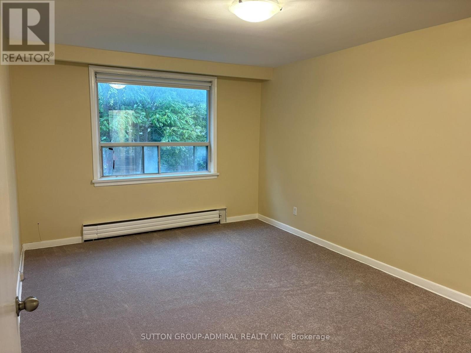 2 - 20 Meadowbrook Road, Toronto, Ontario  M6B 2S4 - Photo 17 - C12473572