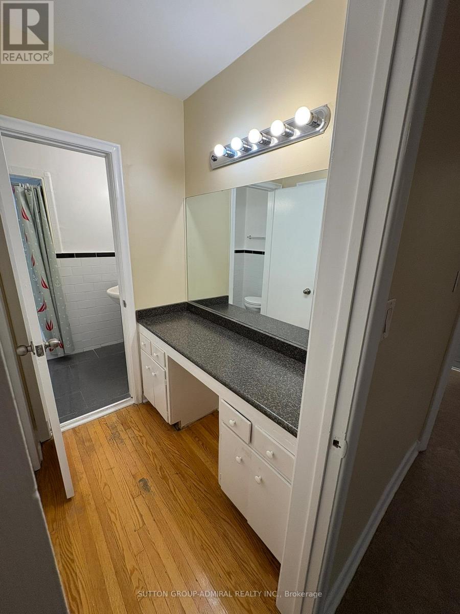 2 - 20 Meadowbrook Road, Toronto, Ontario  M6B 2S4 - Photo 19 - C12473572