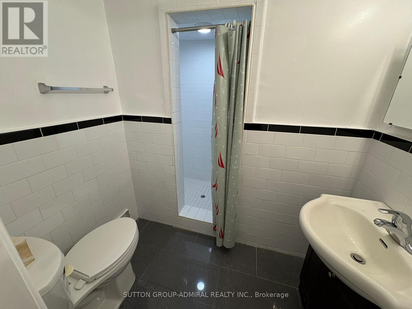 2 - 20 Meadowbrook Road, Toronto, Ontario  M6B 2S4 - Photo 20 - C12473572