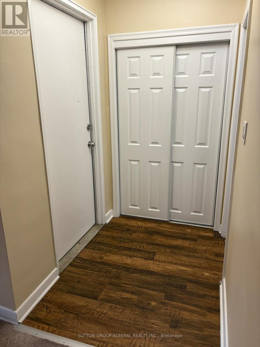 2 - 20 Meadowbrook Road, Toronto, Ontario  M6B 2S4 - Photo 25 - C12473572