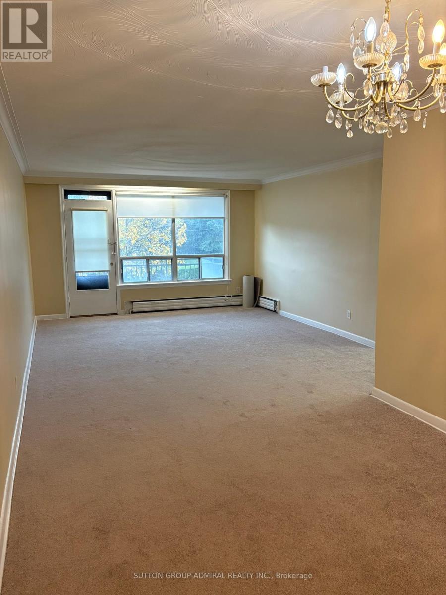 2 - 20 Meadowbrook Road, Toronto, Ontario  M6B 2S4 - Photo 3 - C12473572