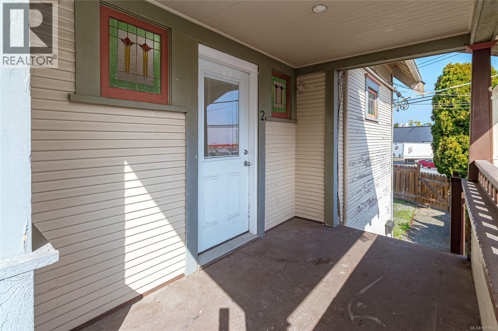 841 Viewfield Rd, Esquimalt, British Columbia  V9A 4V2 - Photo 4 - 1017914