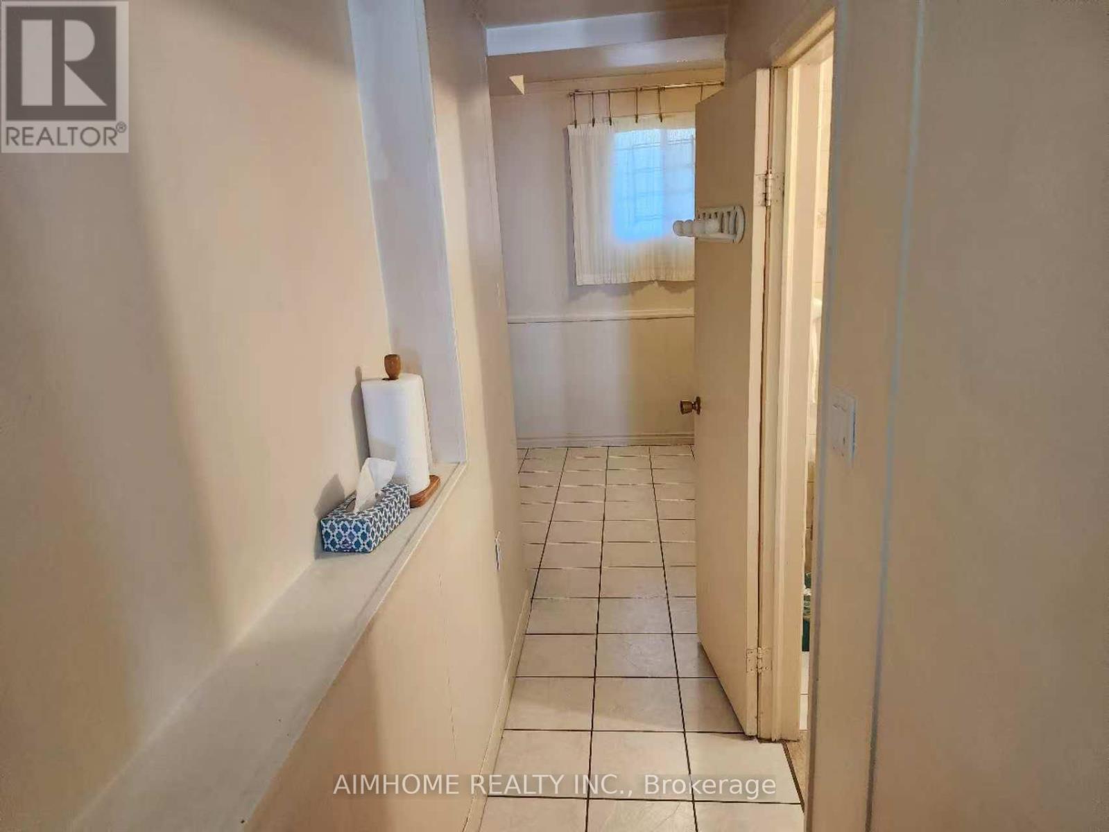 6 Thunder Grove, Toronto (Agincourt North), Ontario  M1V 1V6 - Photo 9 - E12473481