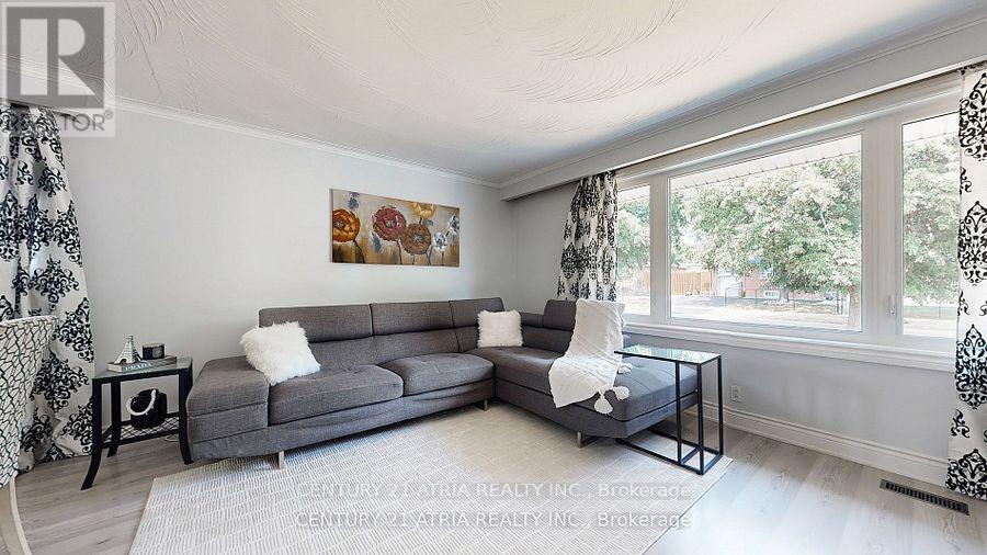 82 Clementine Square, Toronto, Ontario  M1G 2V7 - Photo 3 - E12473484